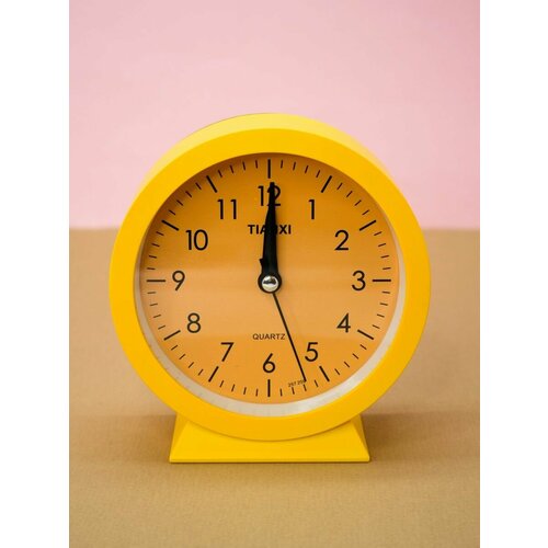 Часы настольные с будильником Classic Roud yellow