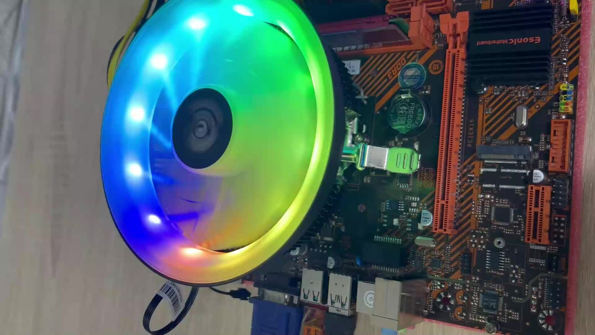 Процессор Intel Core i3-2120 3.3GHz 3Mb 2xDDR3-1333 HDGraphics2000 TDP-65w LGA1155 — фото 1