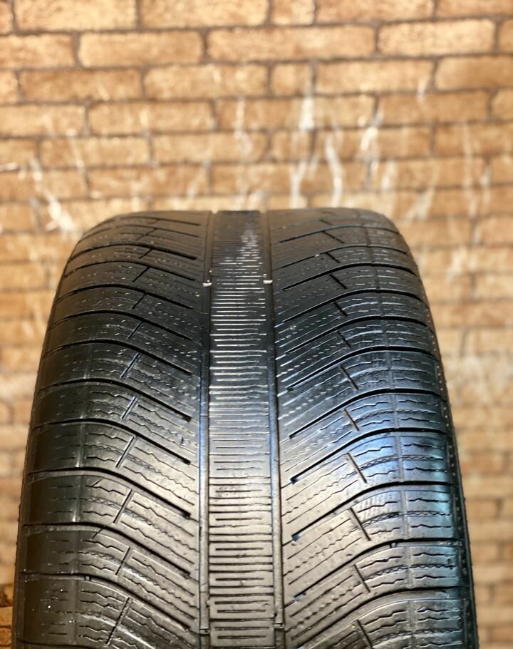 Michelin Pilot Alpin 5 SUV 305/40 R20