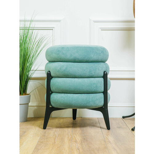 голубой, черный