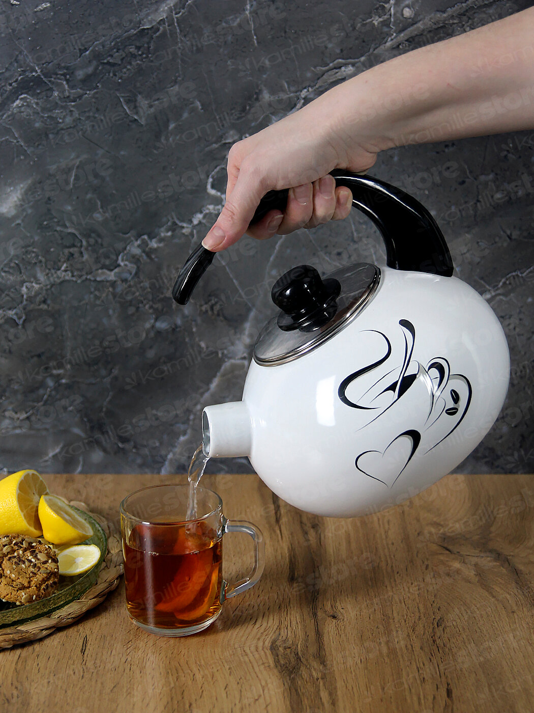 Чайник 2,5 л. эмалированный со свистком Kamille KM 1036 с черной бакелитовой ручкой (2,5 л. / белый)