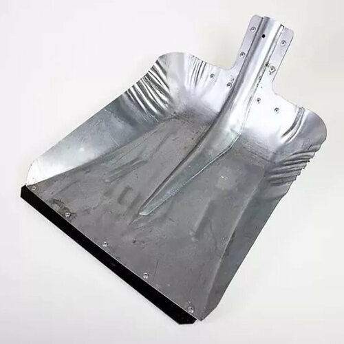 Лопата для снега сталь ЛС9 380 х 380 мм d 40 с оцинкованной планкой без черенка 581₽