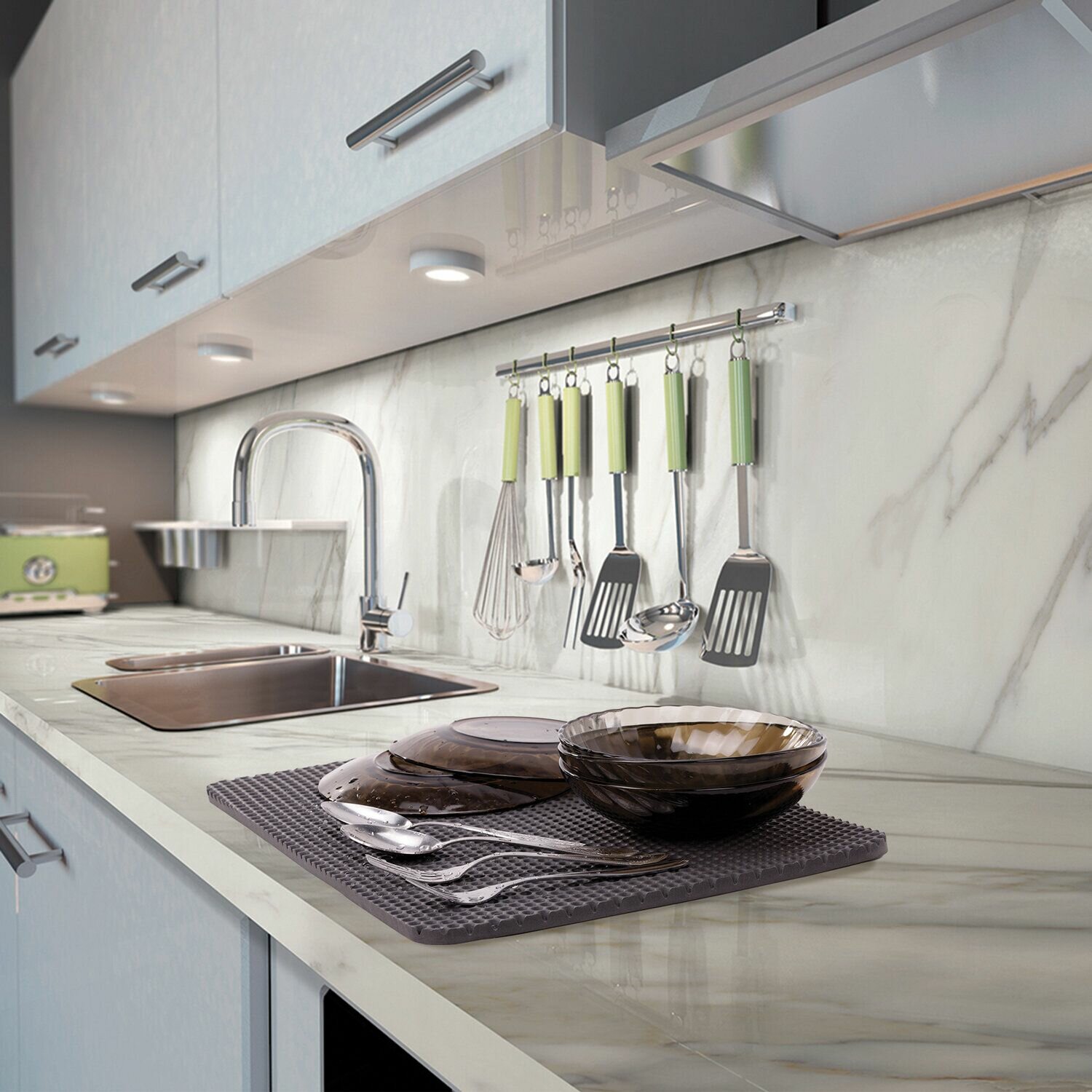 фото Комплект 2 шт. Коврик EVA / ЭВА универсальный 35 45 см ячеистый (соты) применим для сушки посуды, кухни, ванной, животных, цвет серый, LAIMA, 608712