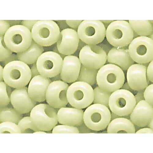 Бисер Preciosa 03252 Мел окрашенный бледный зелено-желтый 100 23 мм 5 г цена за 2 уп 328₽