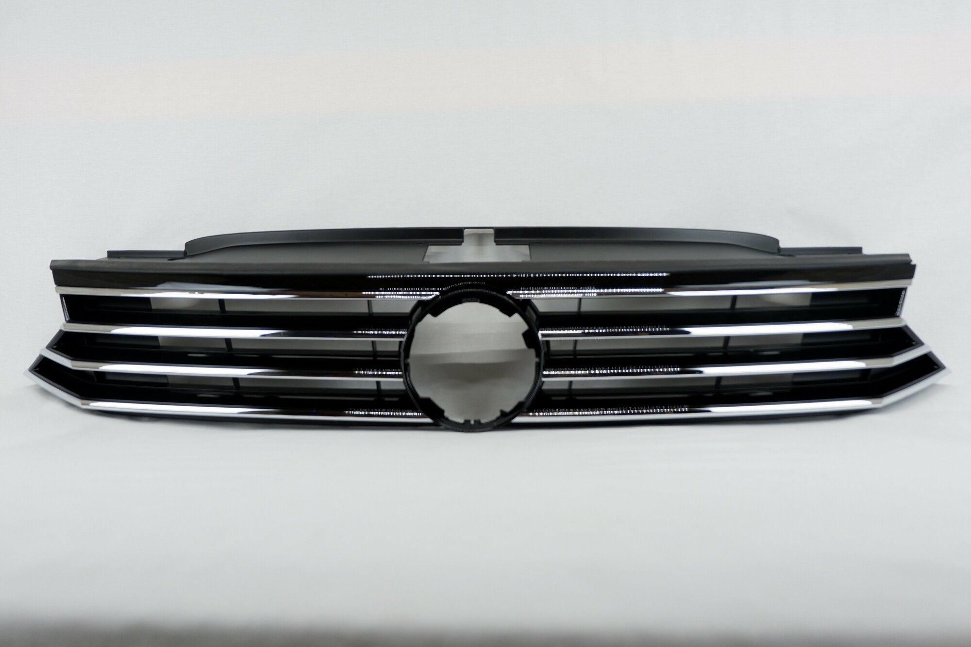 Решетка радиатора Volkswagen Passat B8 2015-нв 3g0853651BKZ — фото 2