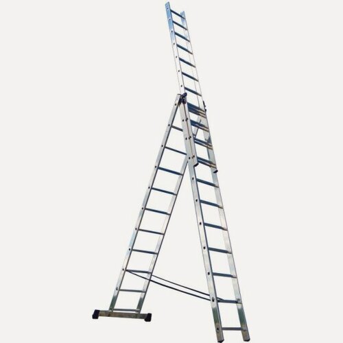 Изображение товара Лестница Ремоколор трехсекционная 8 ступеней 63-3-008