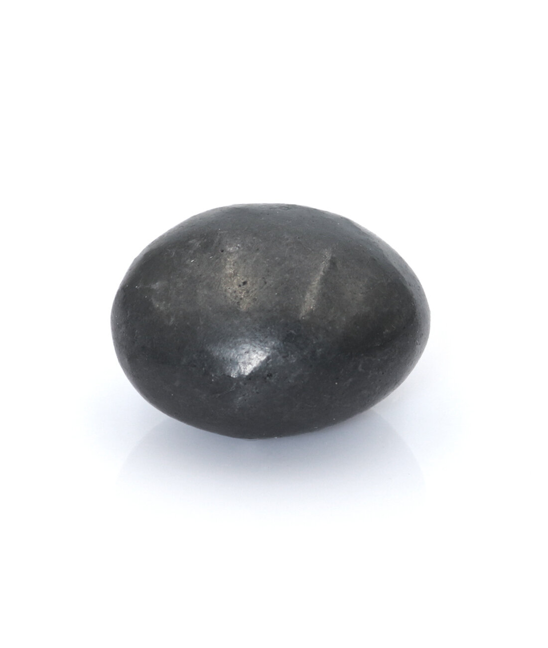 Камень натуральный "Шунгит - матовый", галтовка (20-30 г, 25-33 мм)