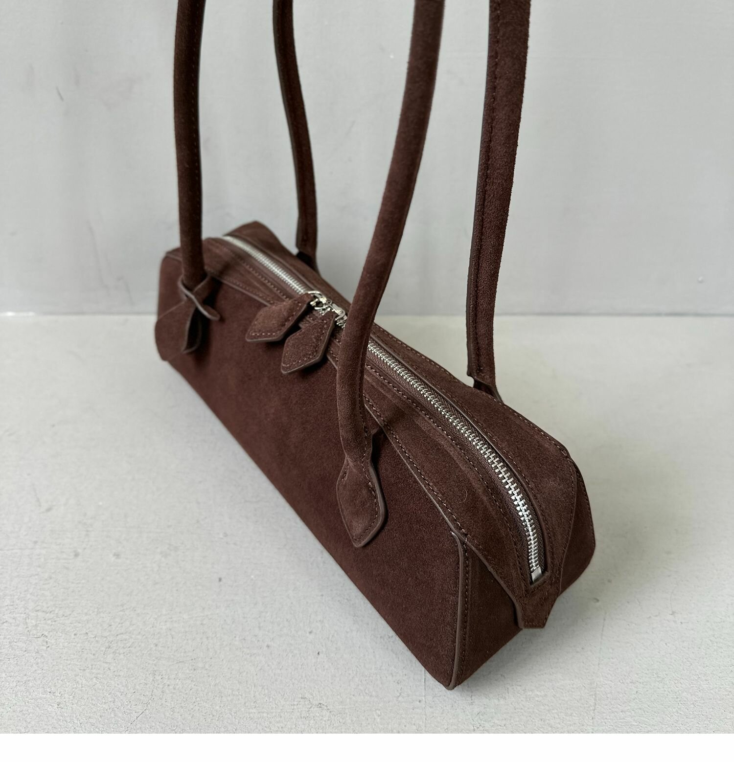 Сумка багет , фактура бархатистая, коричневый — фото 1