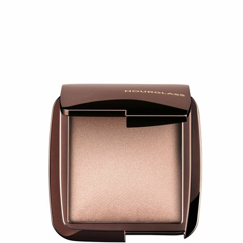 Hourglass Светоотражающая пудра ambient lighting powder 13980₽