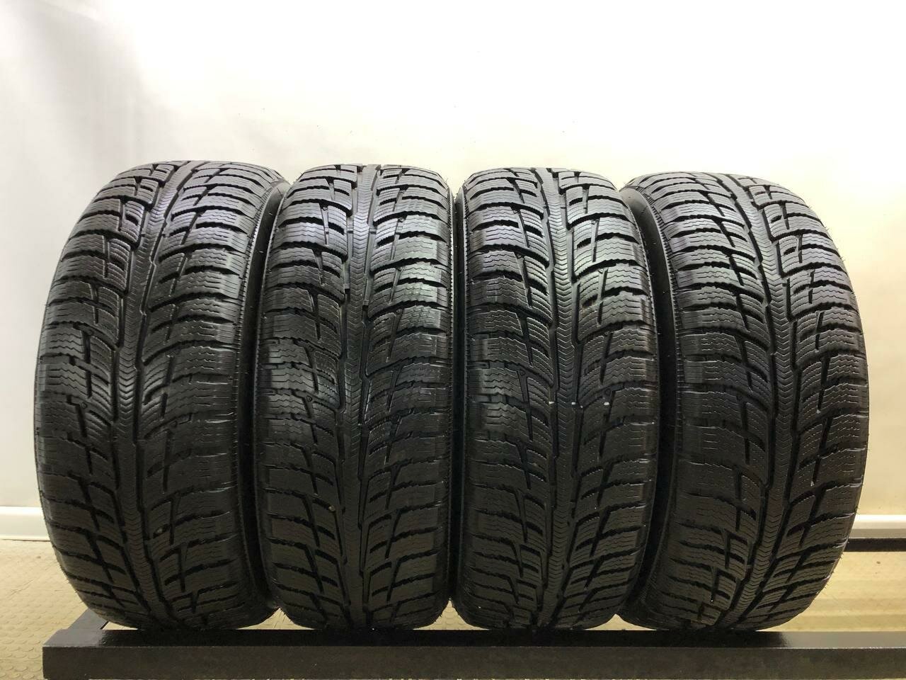 BFGoodrich Winter KS1 T/A 205/55 R16 БУ Шины Зимние