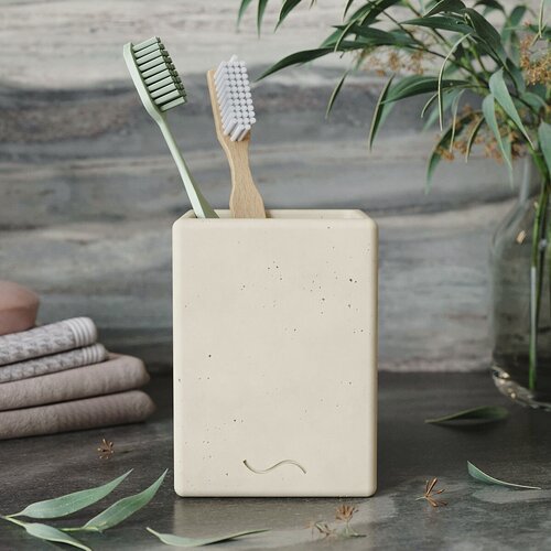 Изображение товара Стакан для зубных щеток, стакан для ванной Emily, 11х8 см, бетон, кремовый матовый