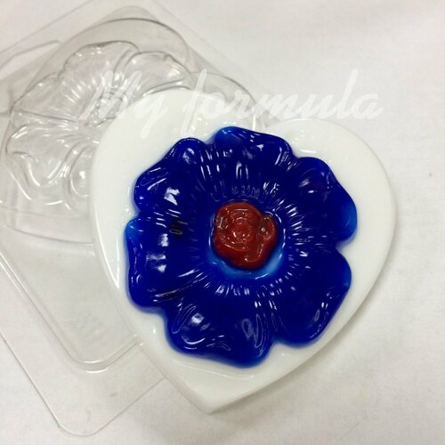 Цветок на сердце - форма для мыла пластиковая пластиковая форма шелковое сердце