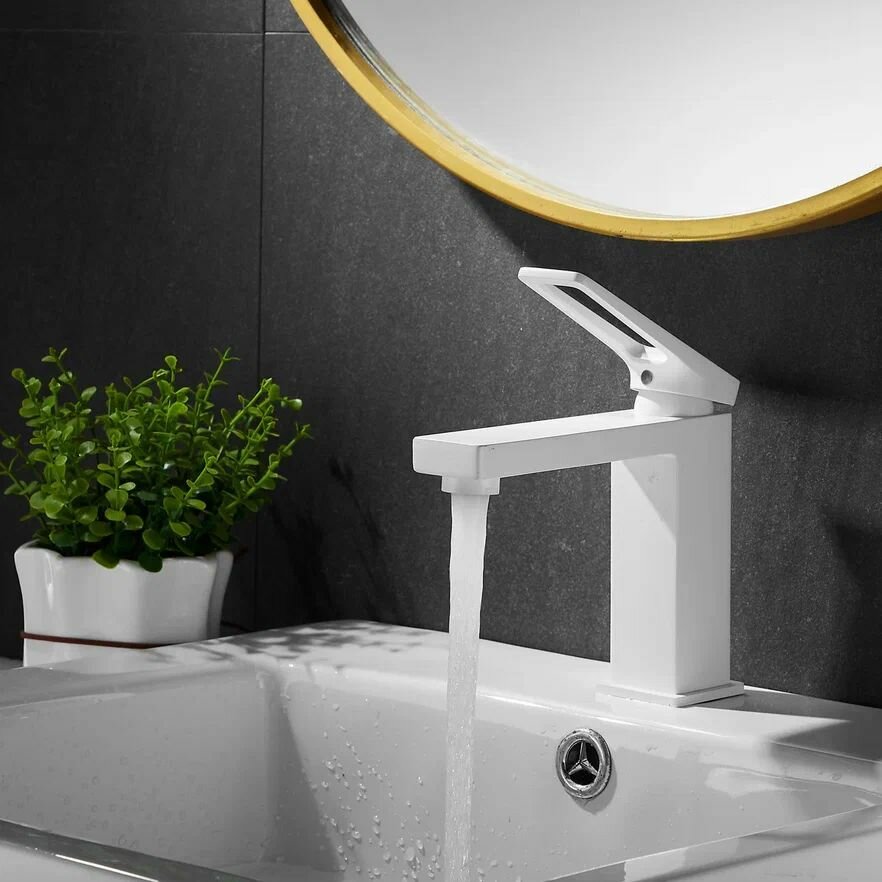 Смеситель для раковины S6801C белый — фото 1