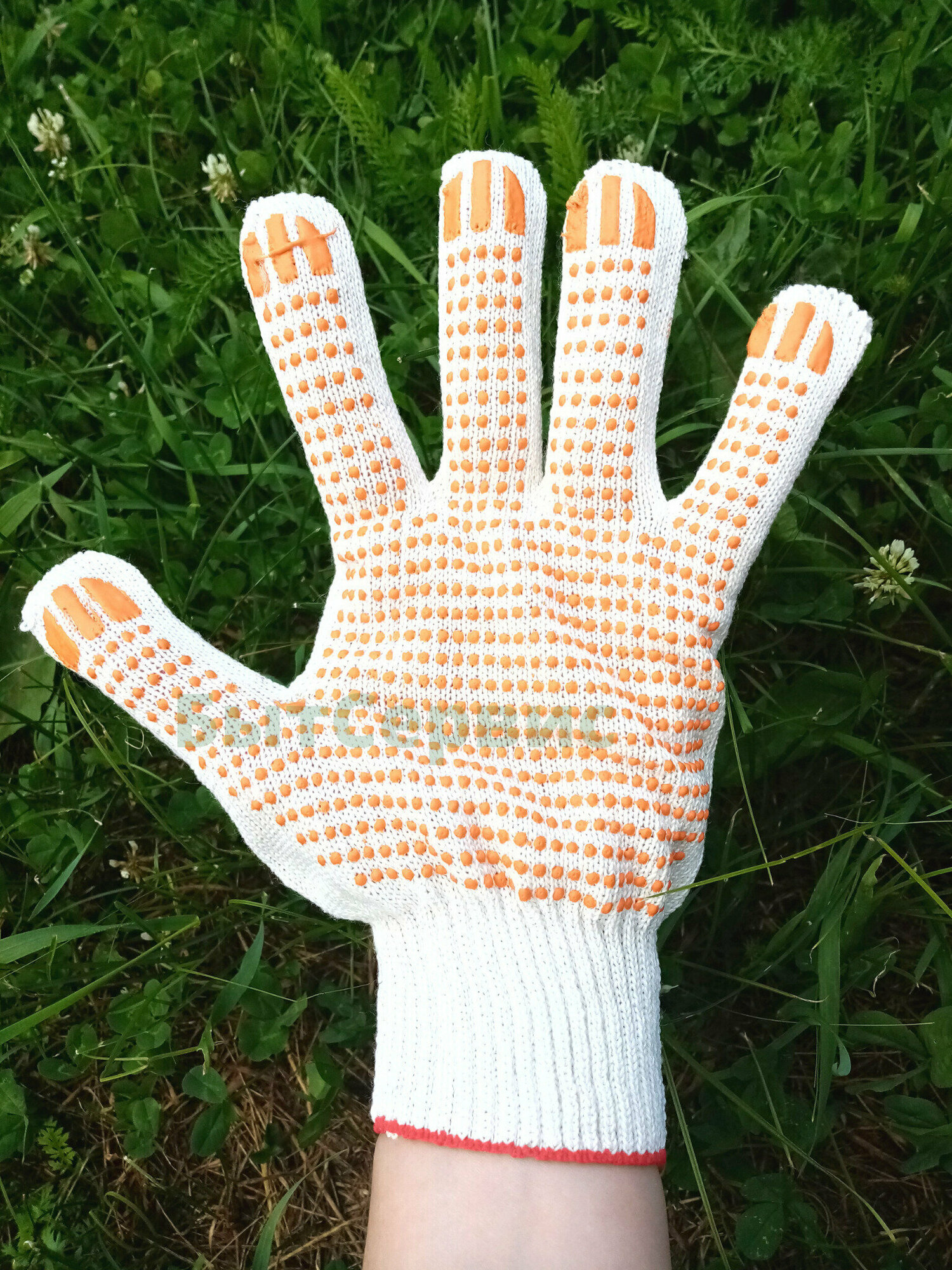 фото Перчатки рабочие ХБ , 5 пар,10 класс , ПВХ точка, 5 ниток, Перчатки хозяйственные белые.