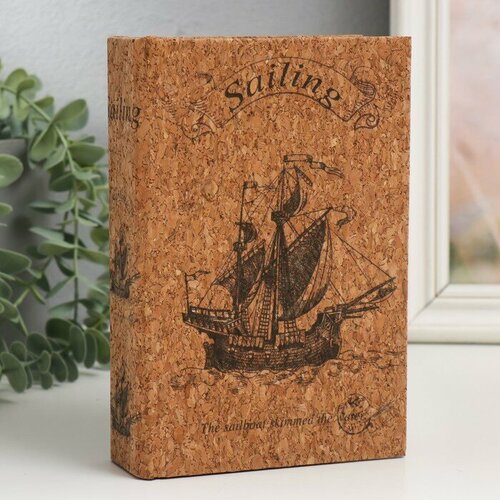 Шкатулка-книга дерево кожзам под пробку Корабль 4х12х18 см 1444₽