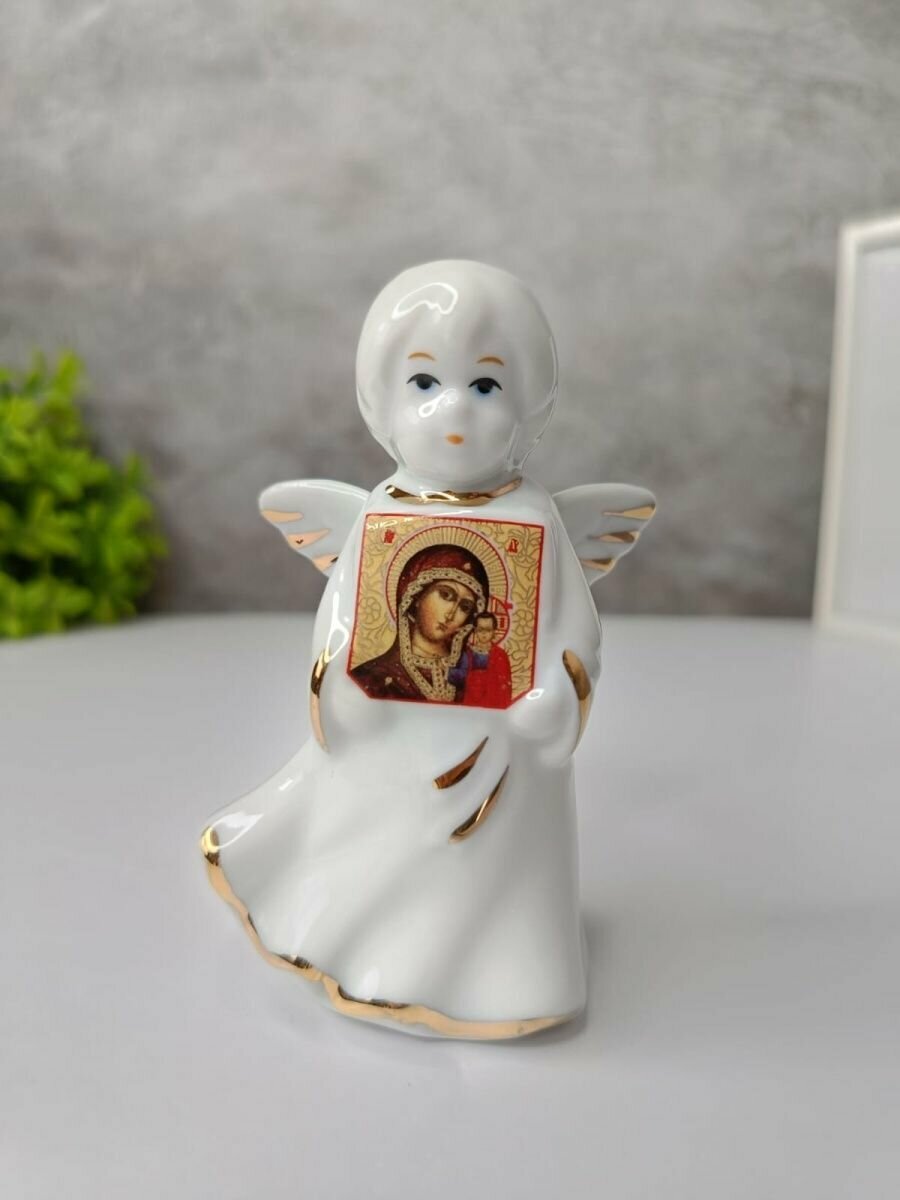Ангел с иконой Божьей Матери фарфор фигурка декор сувенир