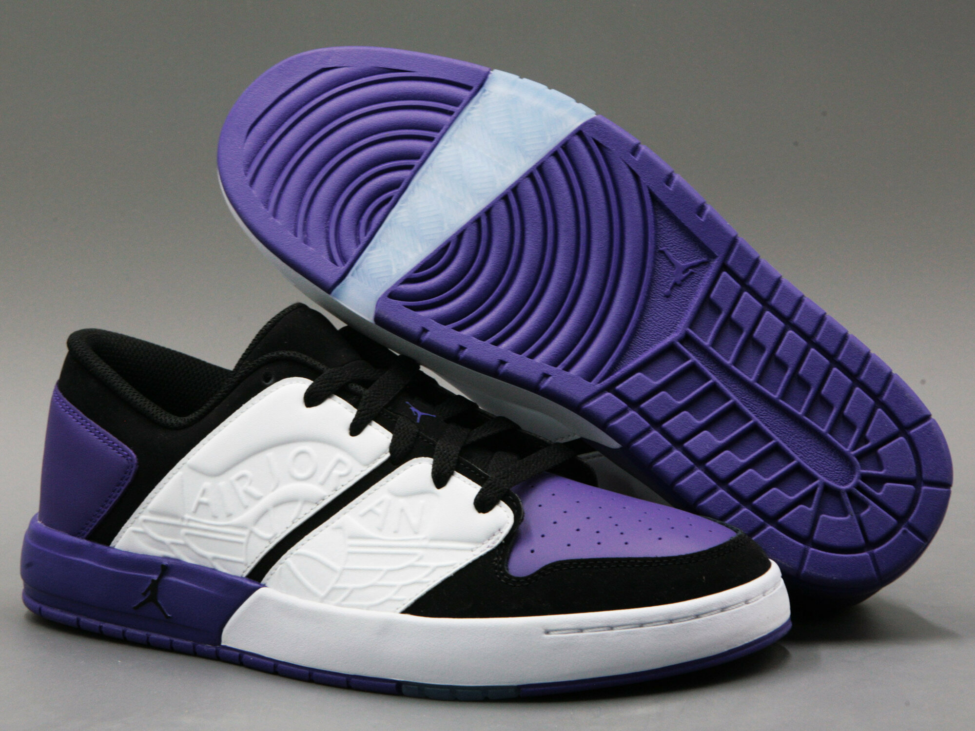 Кроссовки NIKE Air Jordan Nu Retro 1 Low, полнота D, размер 10,5 US, фиолетовый, черный