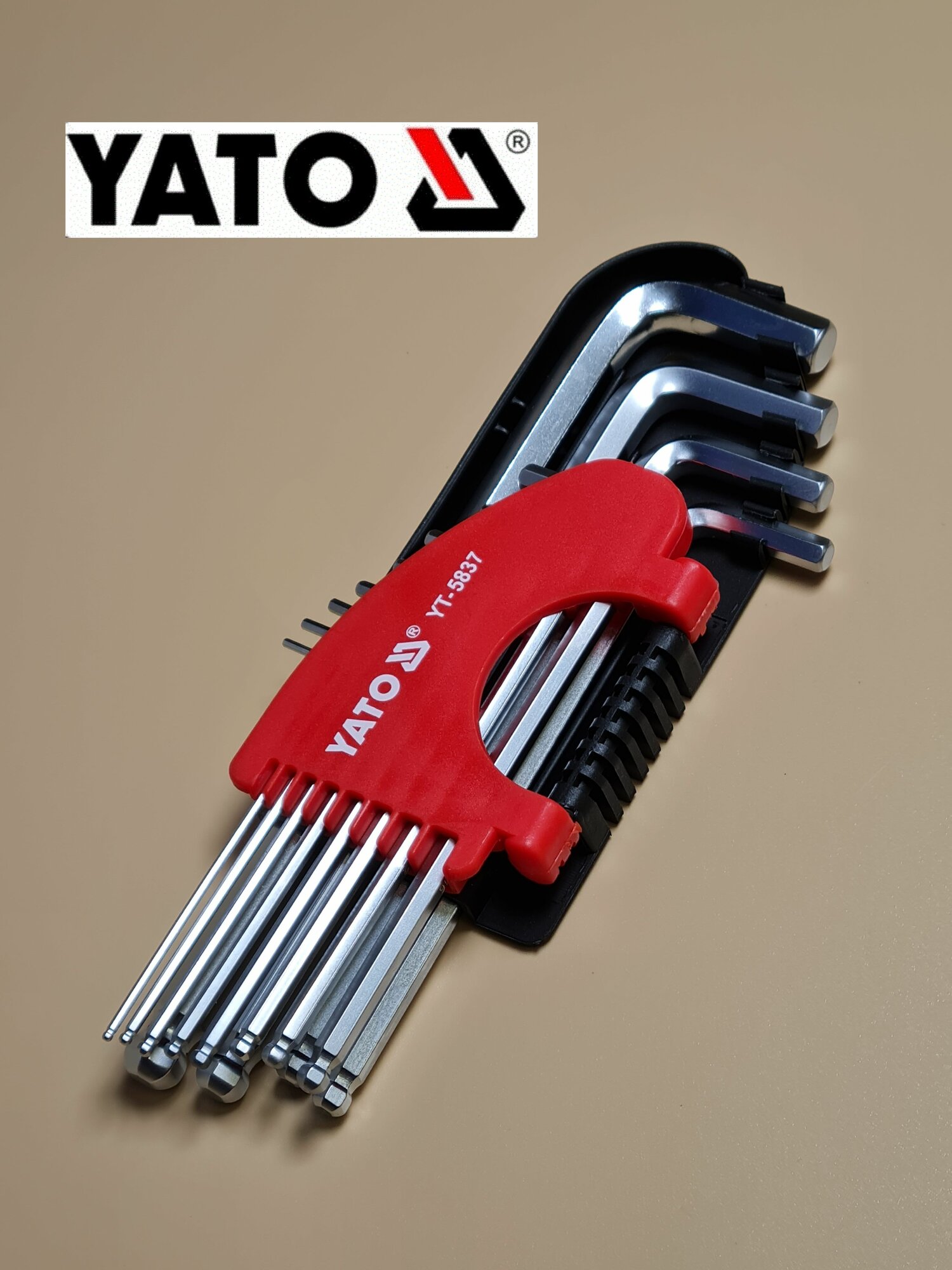 Набор YATO торцовых шестигранных ключей с шаром HEX 12 шт CrV6150 52-56 HRc 1/16 