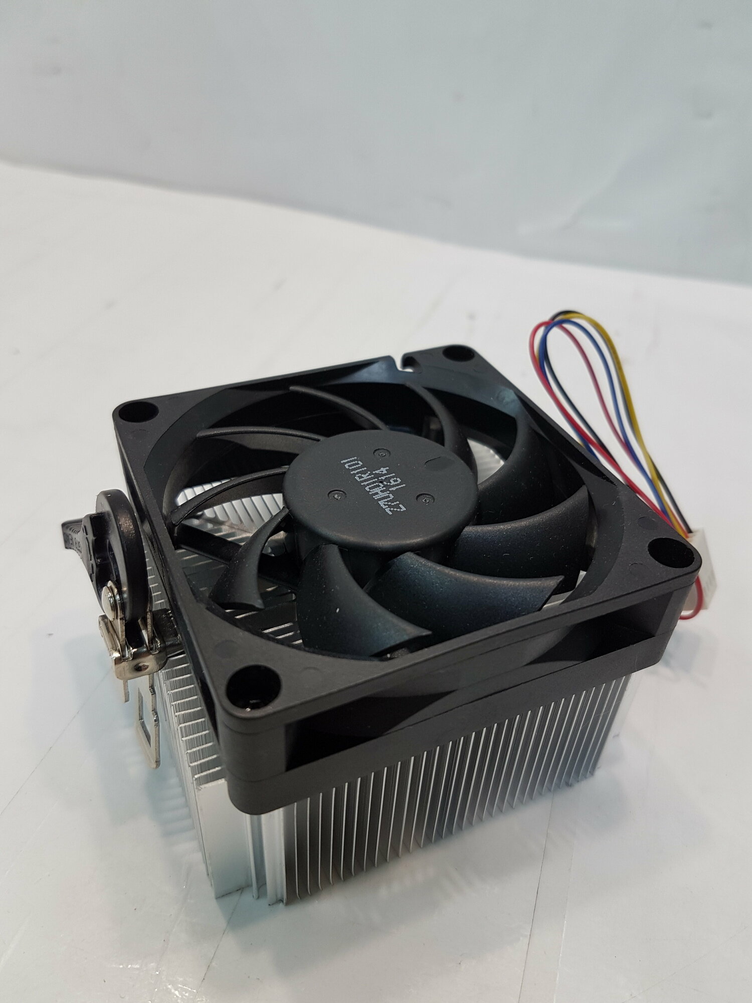Кулер для процессора AMD Box Cooler 65W (60*60 4пин, AM3, Al)