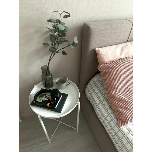 Журнальный столик круглый белый