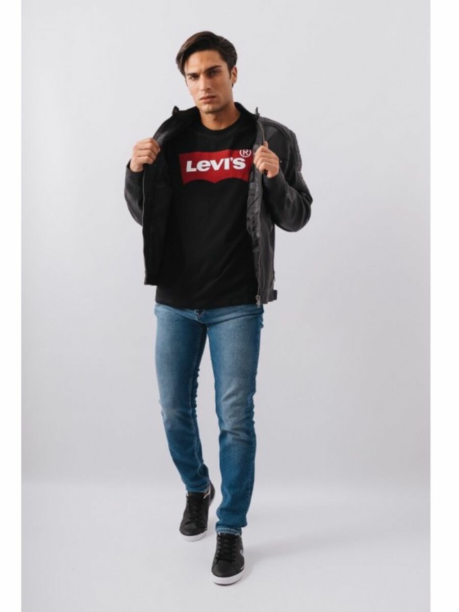 Мужская футболка Levi's, размер 44/S, черный и красный