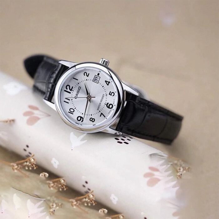 Наручные часы CASIO Collection, серебряный — фото 1