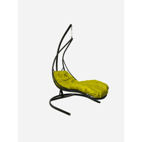 Подвесное кресло лежачее ротанг черное, желтая подушка
