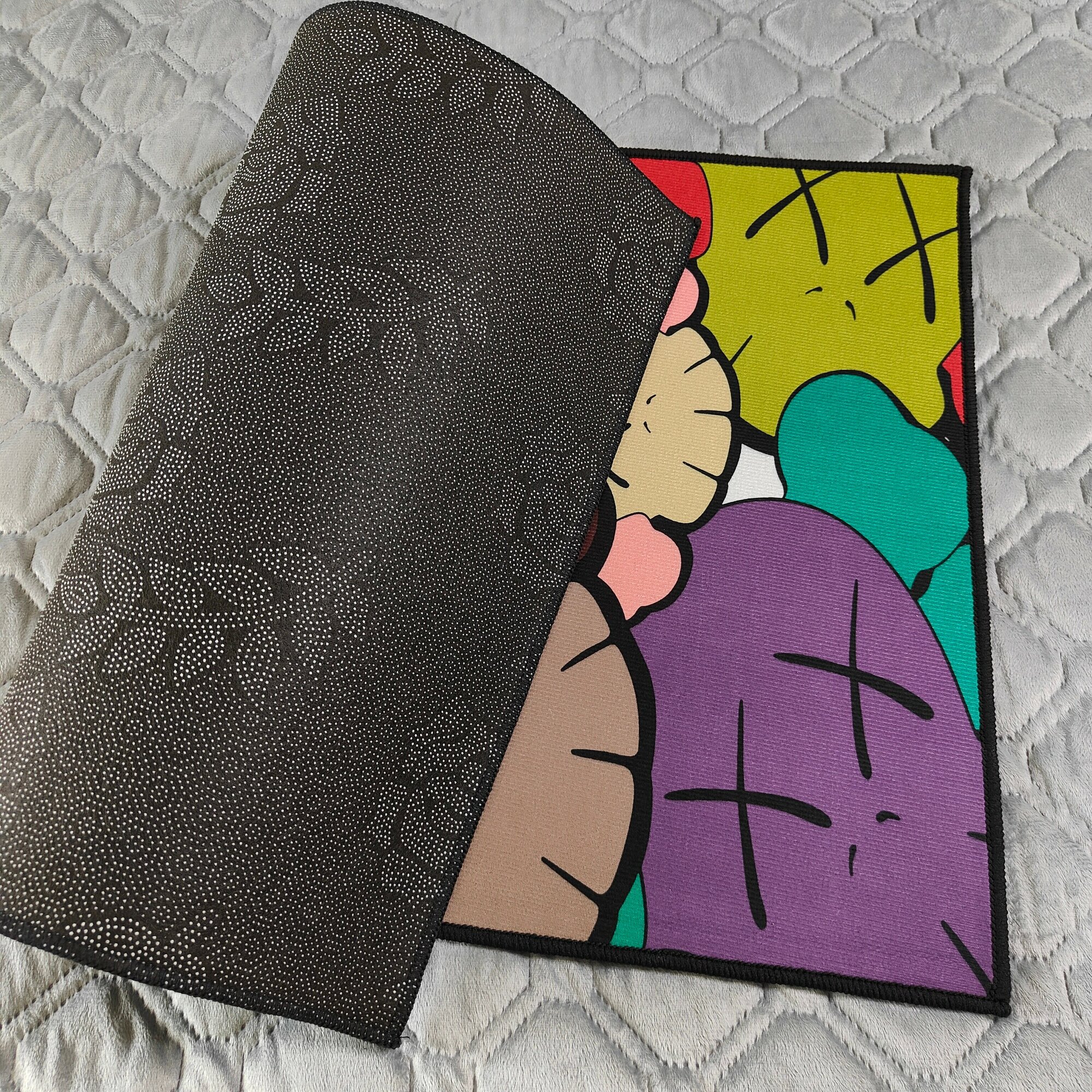 Ковер безворсовый KAWS Companion/Кавс 50х80см. Коврик универсальный, в ванную комнату, в прихожую, противоскользящий07__ — фото 1