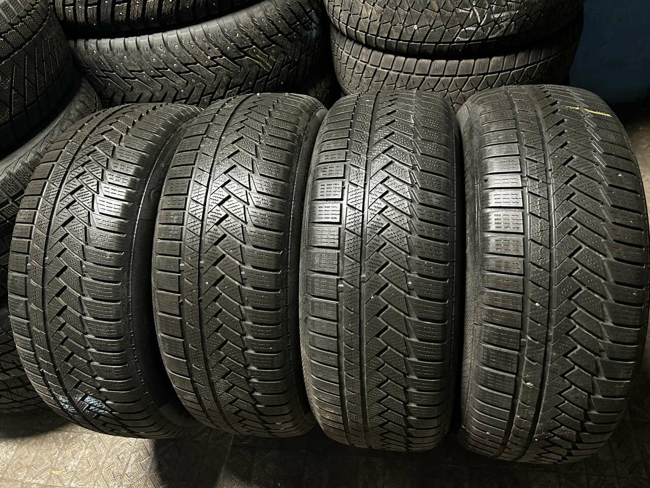 235/55 R18 100H Continental ContiWinterContact TS 850P SUV