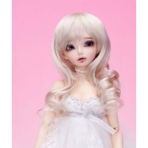 Fairyland Wig MFW-16 Blond for MiniFee (Полудлинный парик Блондинка размер 17,7-20,3 см для кукол МиниФи Фейриленд) парик с длинными волнистыми волосами для косплевечерние с челкой