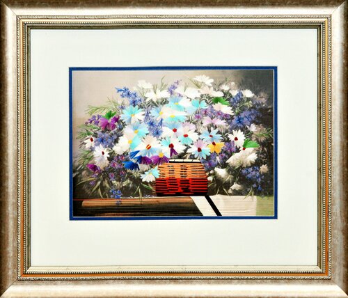 Картина вышитая шелком Натюрморт с полевыми цветами ручной работы /см 65х55х3/багет+паспарту
