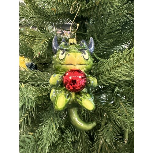 Дракоша сердитый зеленый с игрушкой/CLASSICS/