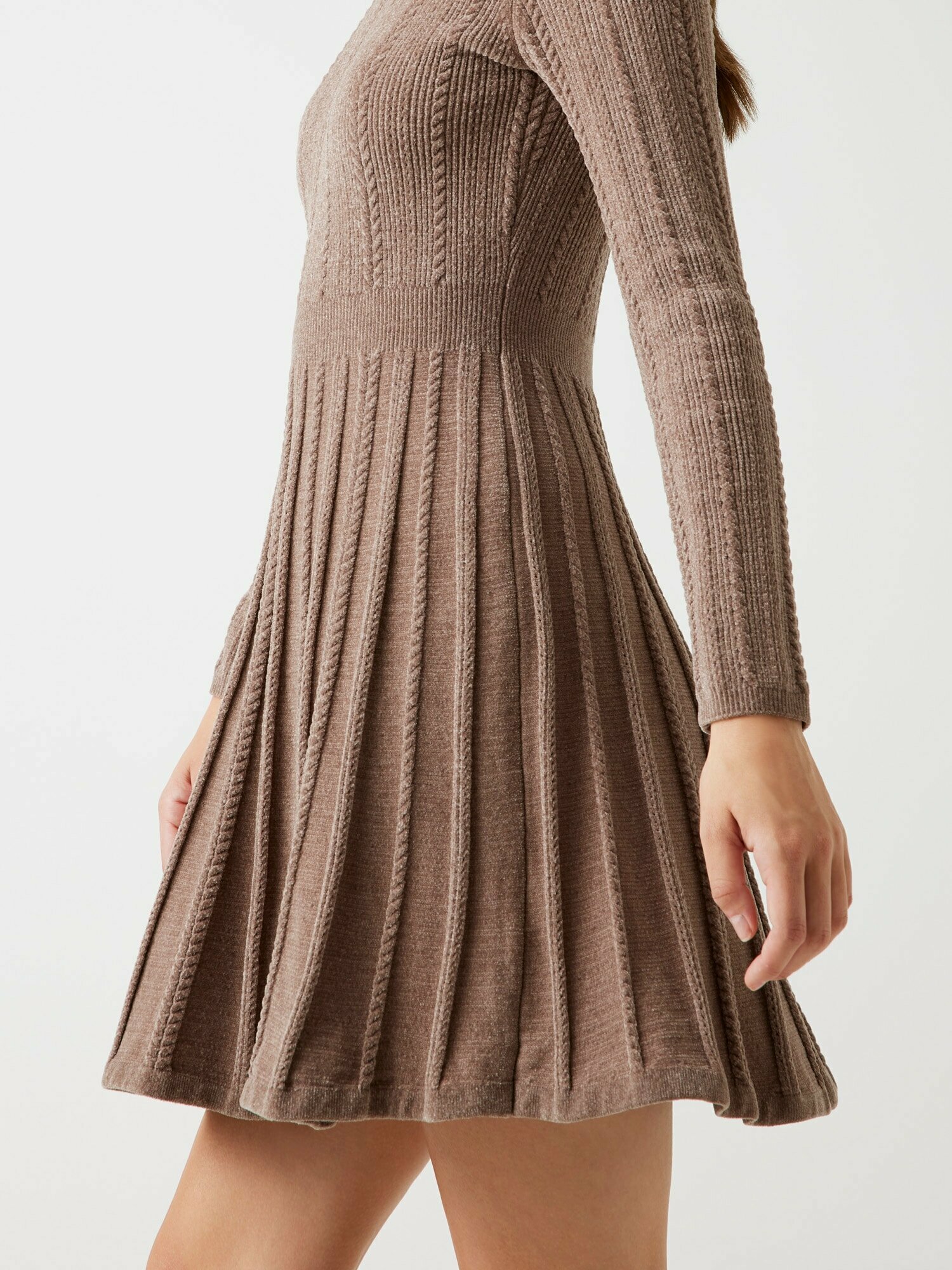 Платье GUESS, размер XS, коричневый — фото 1