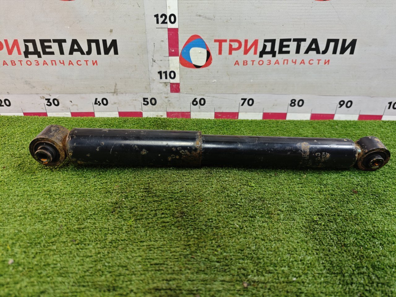 Амортизатор подвески Nissan Qashqai 1.6 HR16 2011 задн. (б/у)