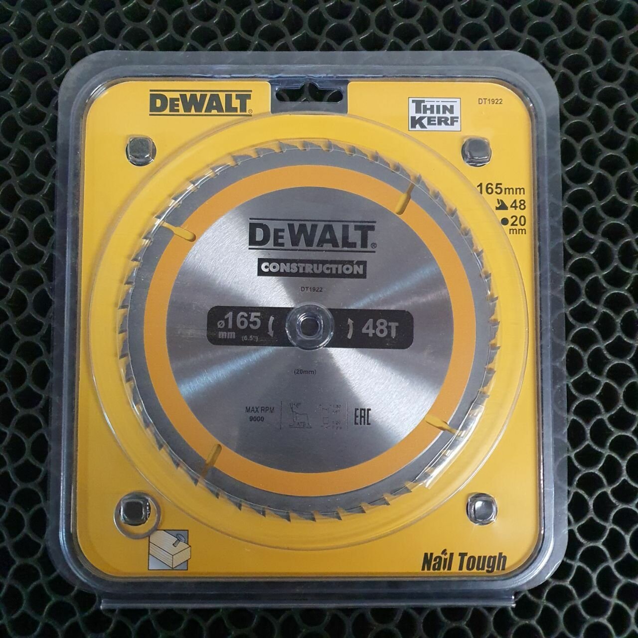 Диск пильный для резки дерева DeWalt 165x20mm 48T