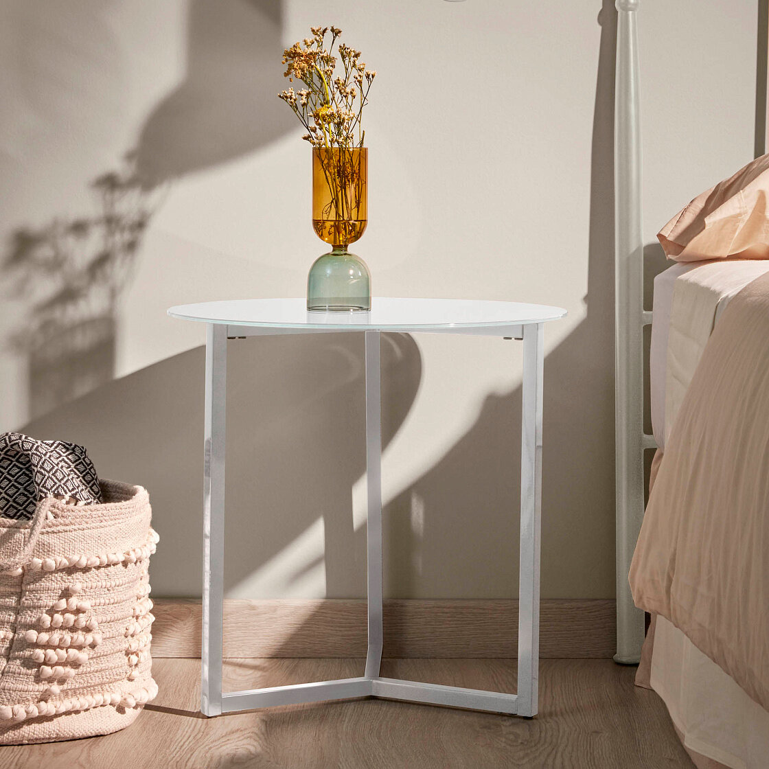 фото Столик Marae белый