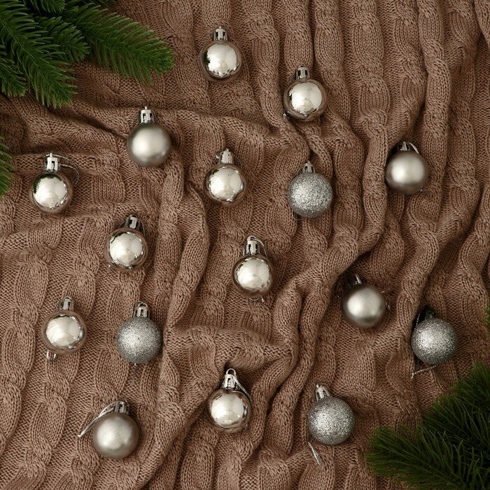 Елочные шары Зимнее волшебство "Праздничный переполох", диаметр 3 см, серебристые, пластик, 16 шт