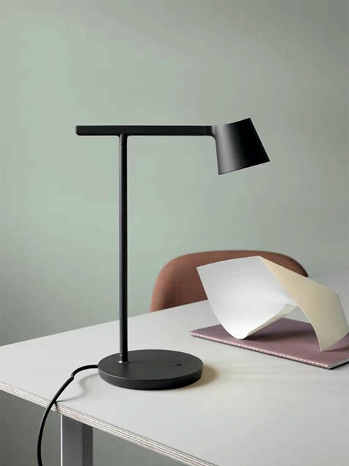 Настольная лампа декоративная светодиодная VertexHome VER-T001В, 5Вт, 4х1,6см, черная