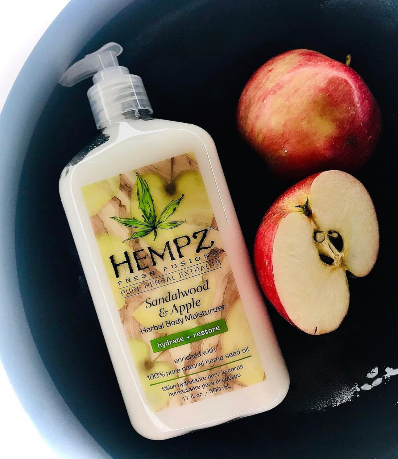 Hempz Молочко для тела Sandalwood & apple, 500 мл