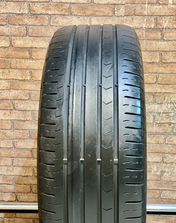 Continental ContiPremiumContact 5 215/60 R16