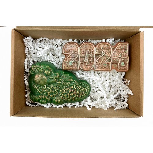 Подарок с символом Нового года Зеленый дракон 2024 250 гр