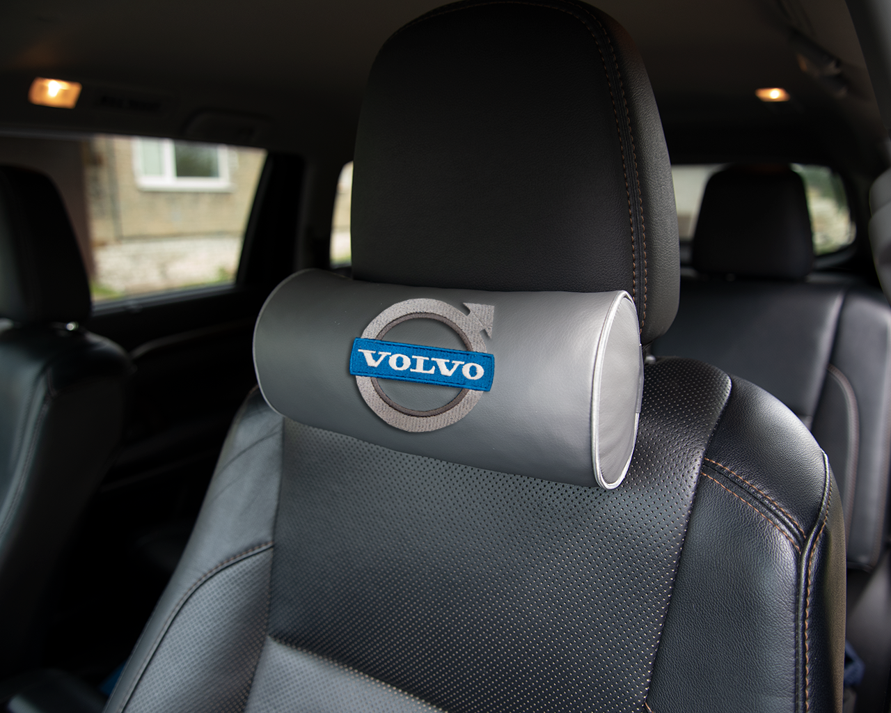 Автомобильная подушка-валик на подголовник экокожа L.Grey c вышивкой VOLVO