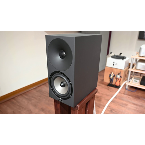 Amphion Argon1 Turquoise Blue акустическая система 12839000₽