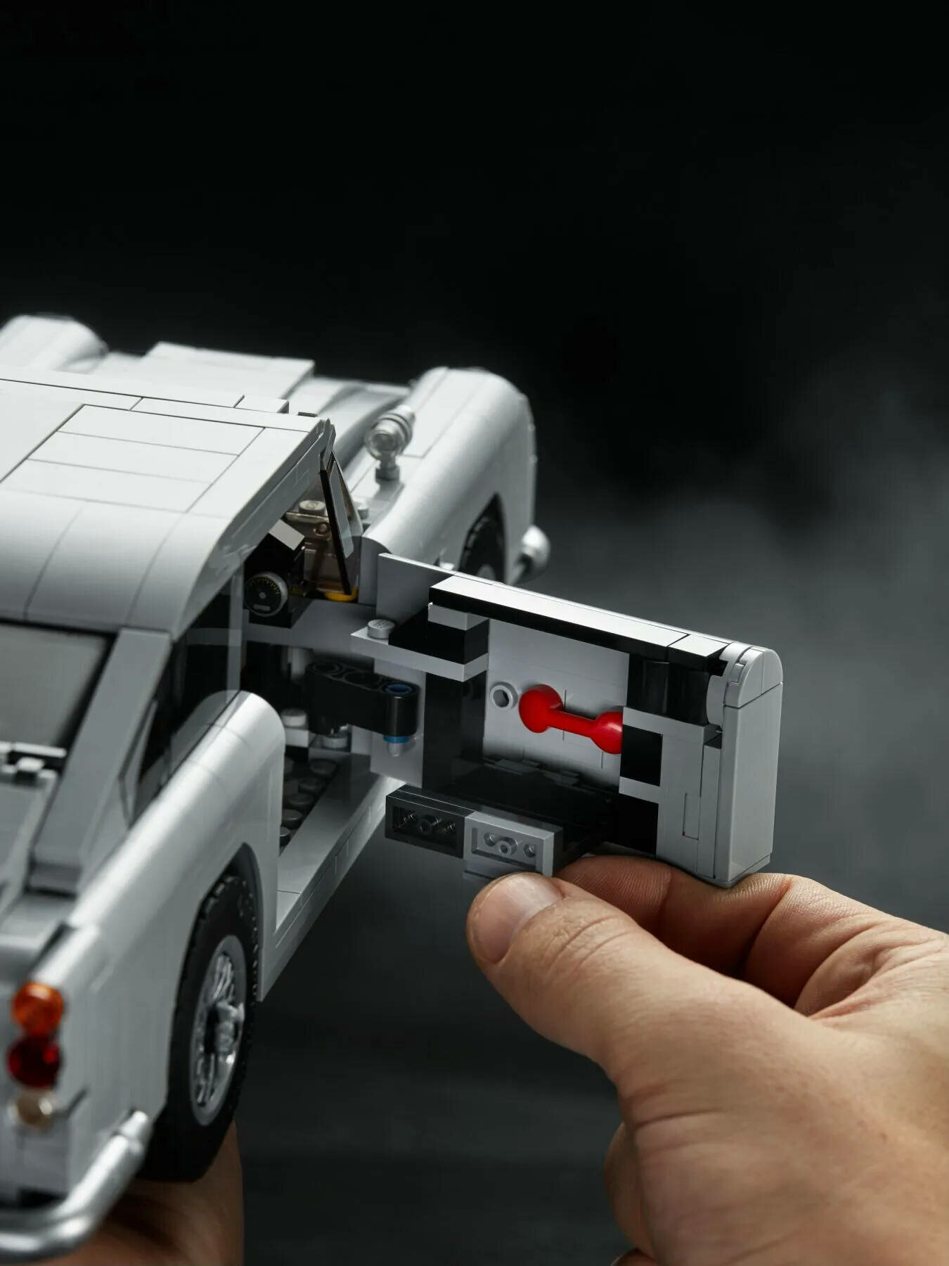 Конструктор LEGO 10262 Creator James Bond Aston Martin DB5 - фото №18