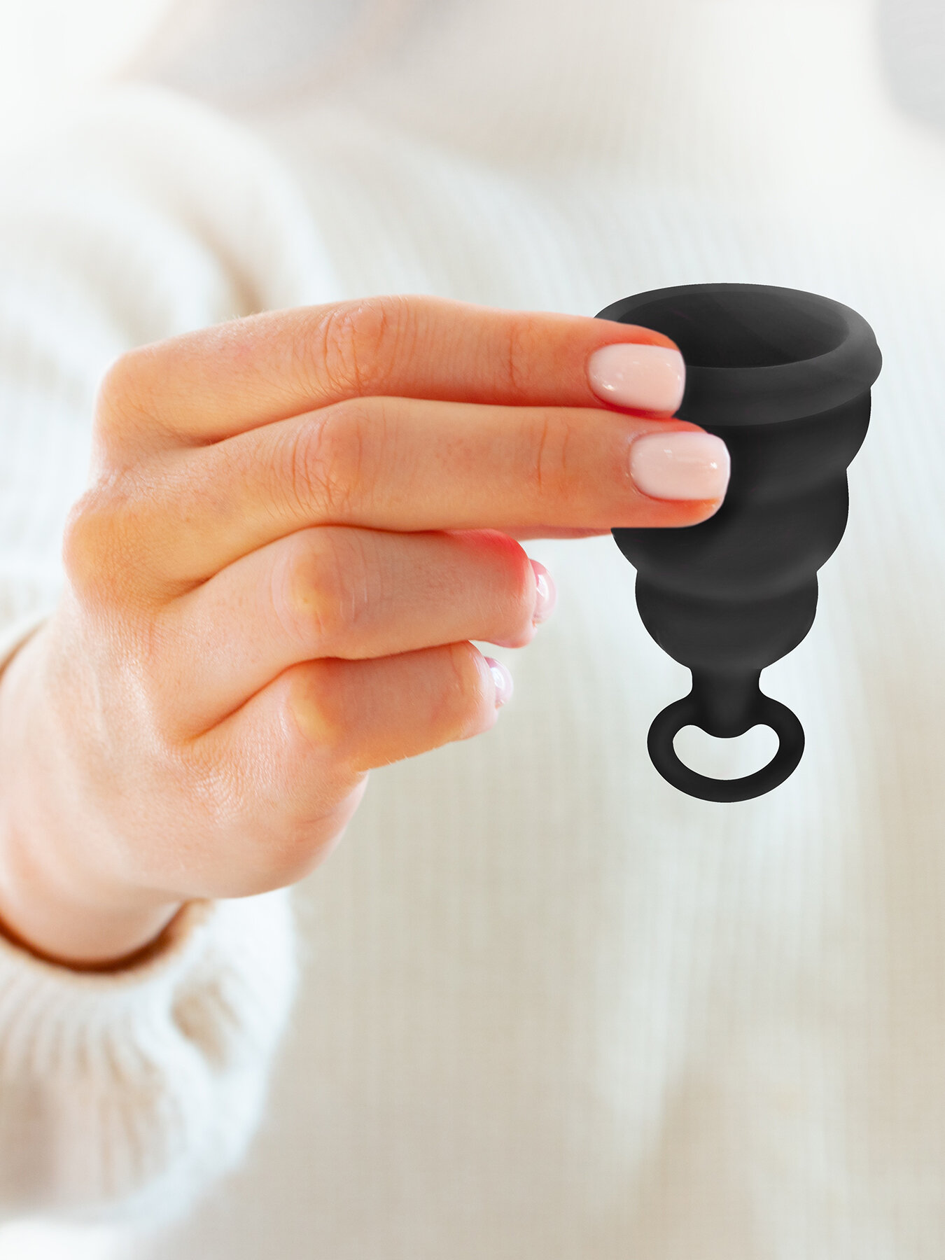 Менструальная чаша Gvibe GCup, защита от протечек, черный цвет, 10мл — фото 1