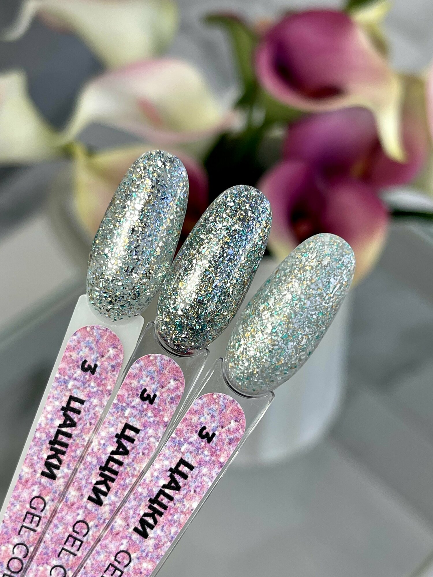 Цацки gel color. Гель лак для ногтей для маникюра и педикюра. Оттенок 3.