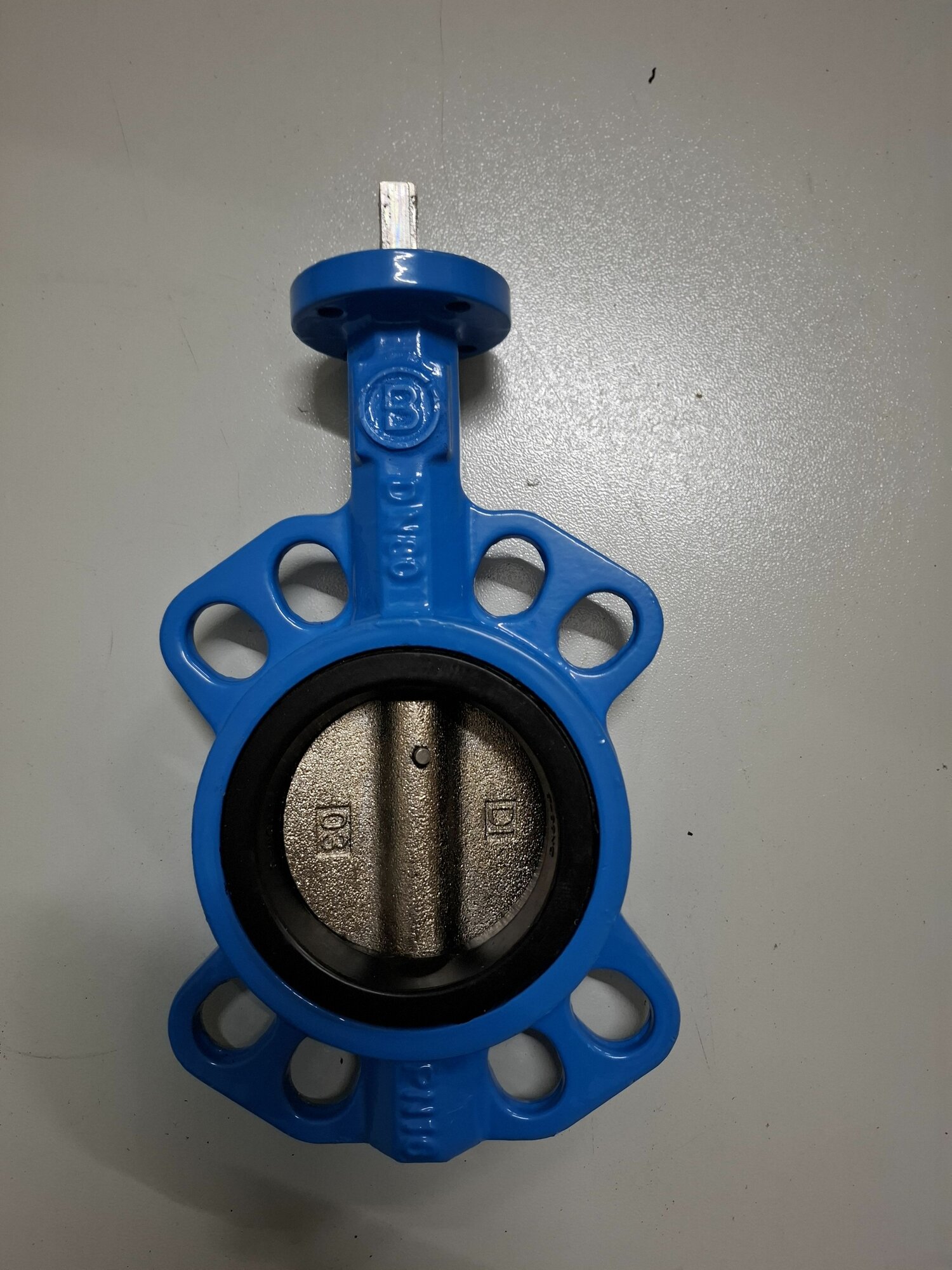 Затвор дисковый поворотный чугунный Ду80 Ру16 DN80 PN16 без управления (голый вал квадрат 11х11мм)