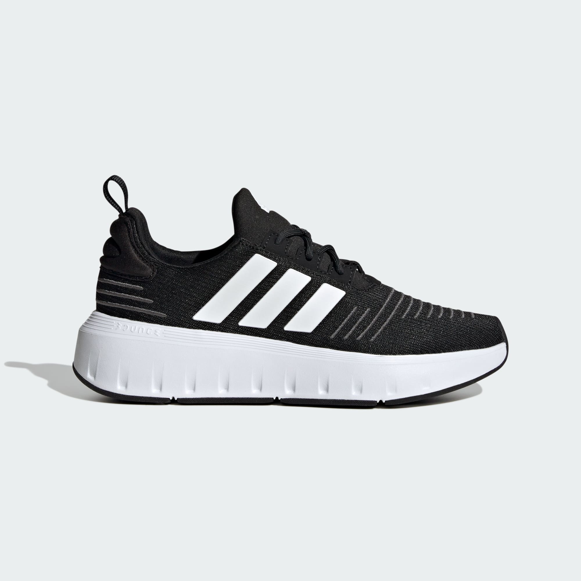 Кроссовки adidas Swift Run