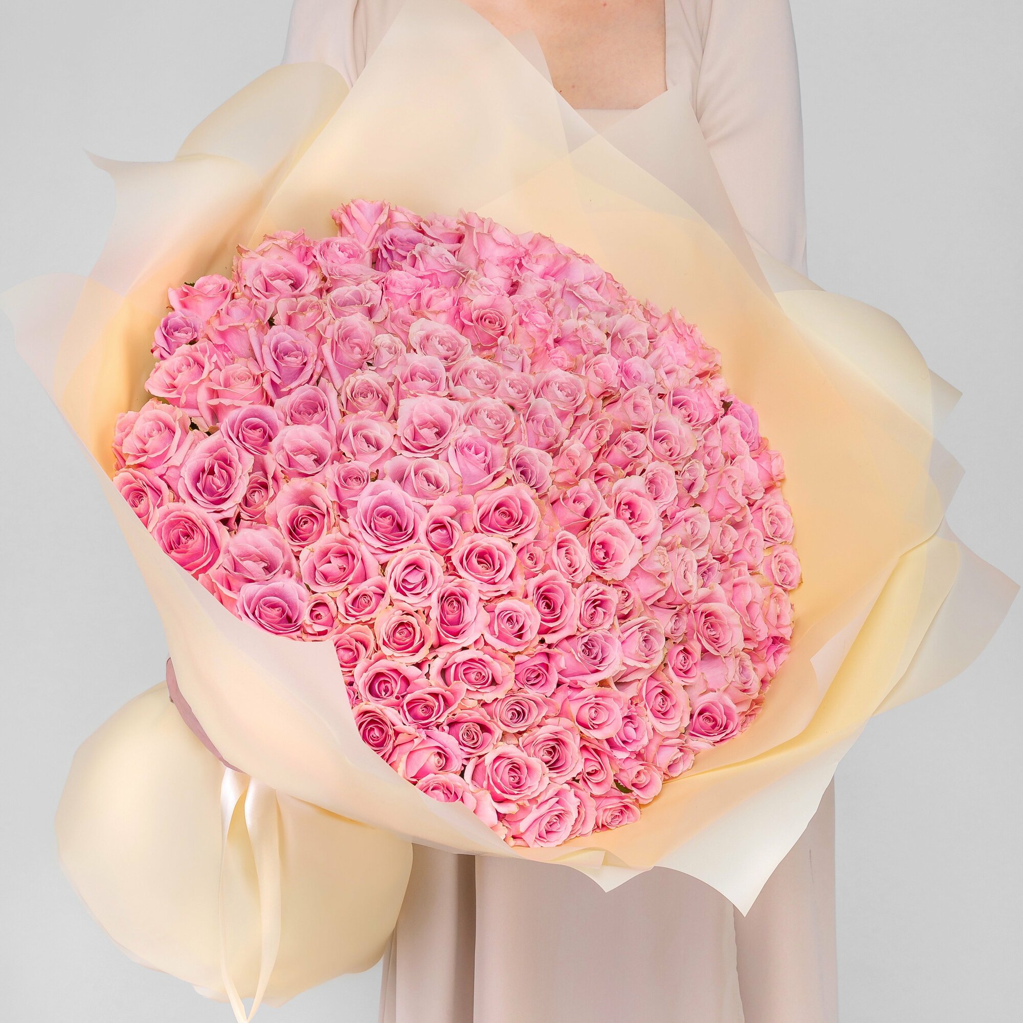 Букет Мегацвет24 "Розовая Роза" 151 цветок дизайнерская упаковка высота 60см