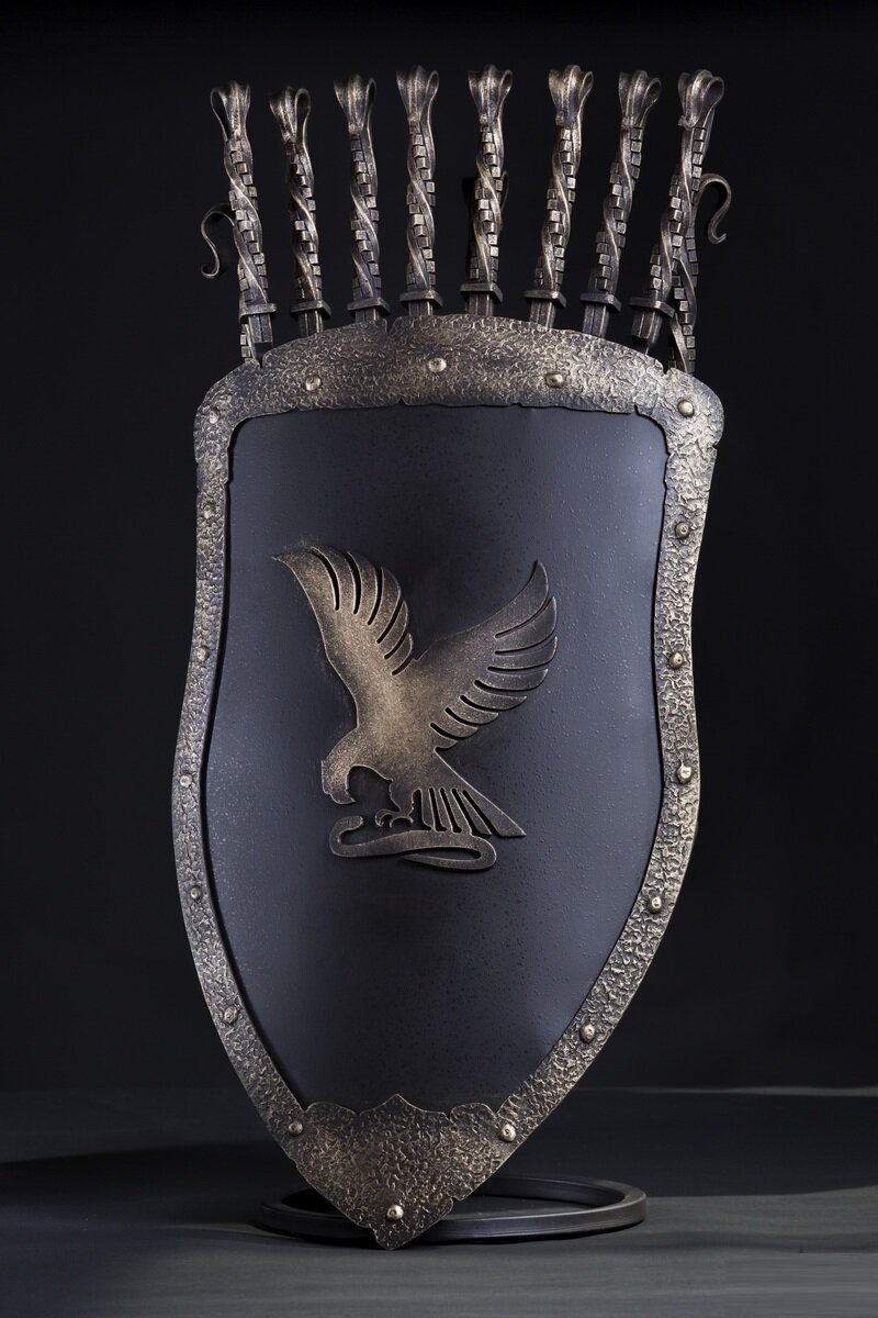 Набор шампуров"Щит" на 6 шампуров, кочерга, совок, щипцы